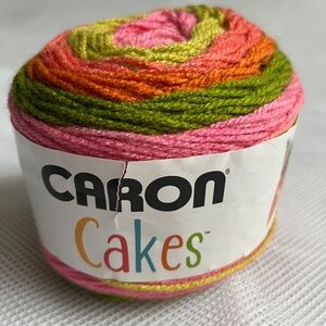 Caron Cakes Strawberry Kiwi Acrylic Wool 200 g Weight 4 Medium 17022